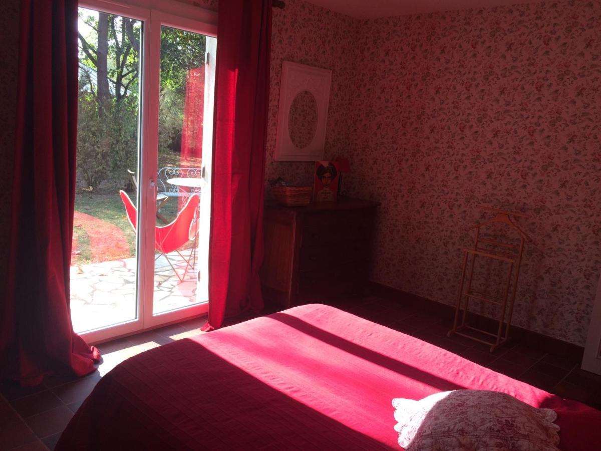 Chambres Au Coeur Du Massif Des Trois Pignons Noisy-sur-Ecole ภายนอก รูปภาพ